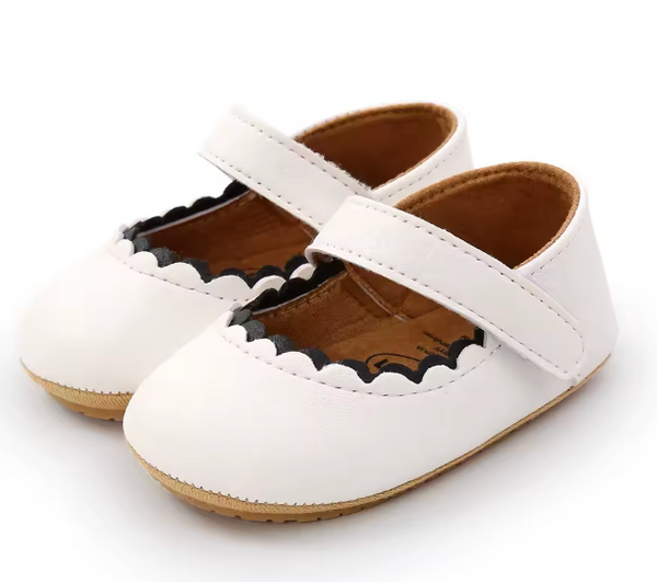 Scallop Pearl Walker